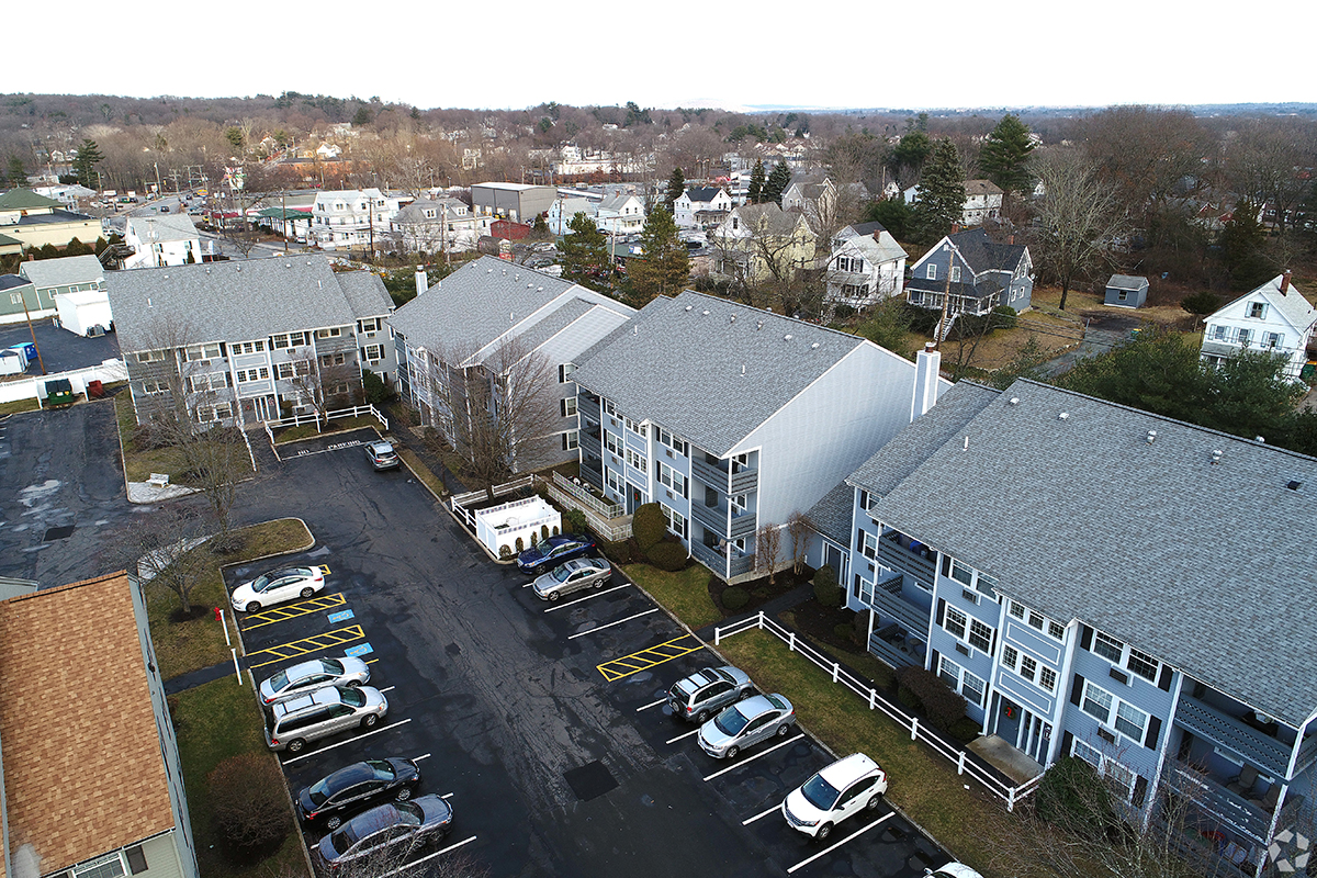 Gallery Olde Derby Village